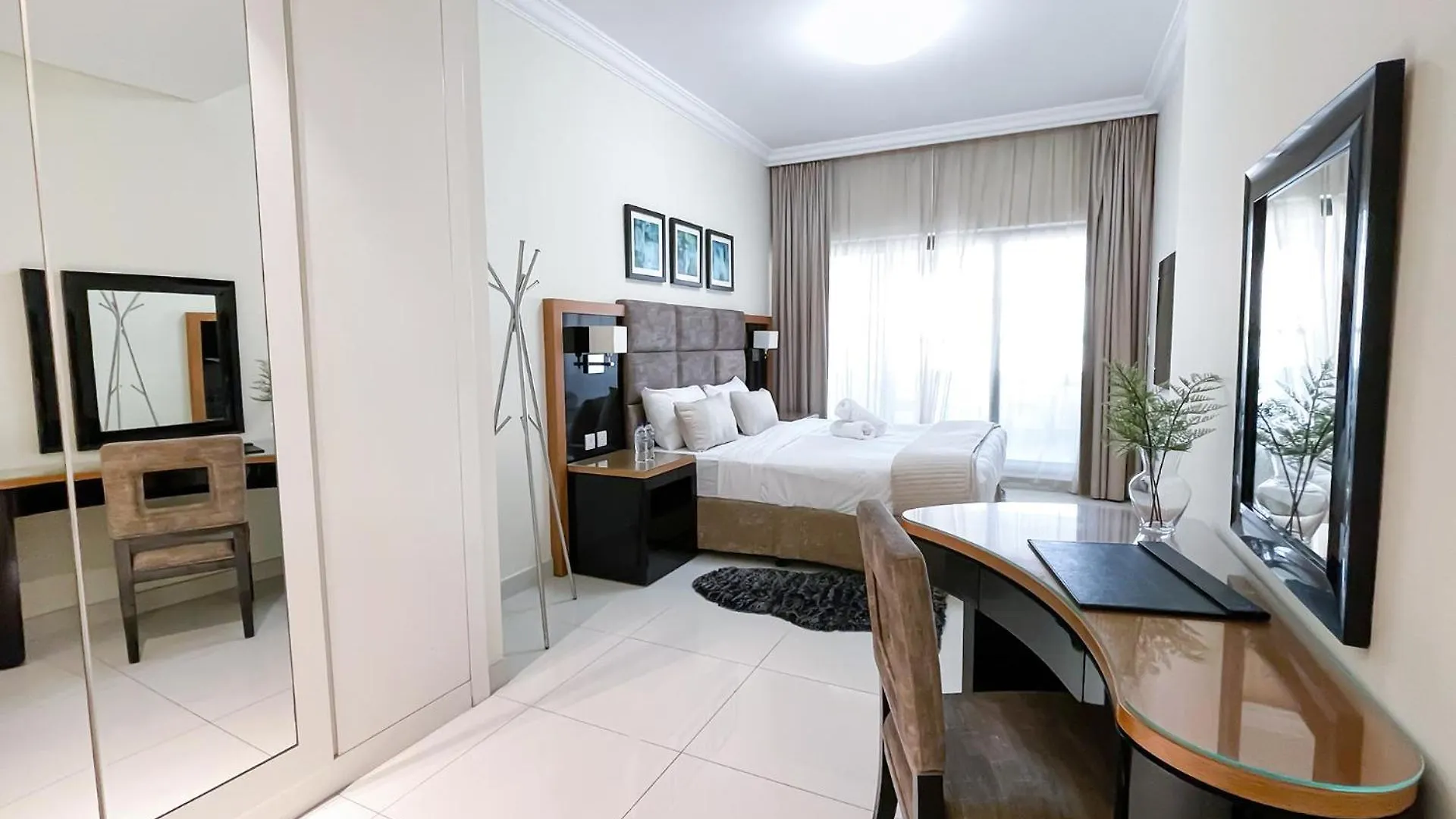 Apartment Special Offer I1Bhk In Business Bay I All Bills Included Dubai